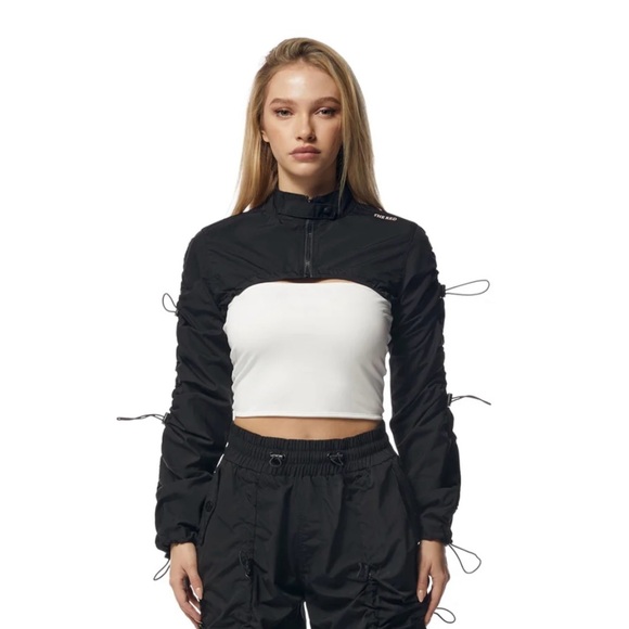 NWT…WINDBREAKER‎ MULTI BUNGEE BOLERO JACKET - BLACK…WOMENS SIZE XS. - Picture 1 of 7